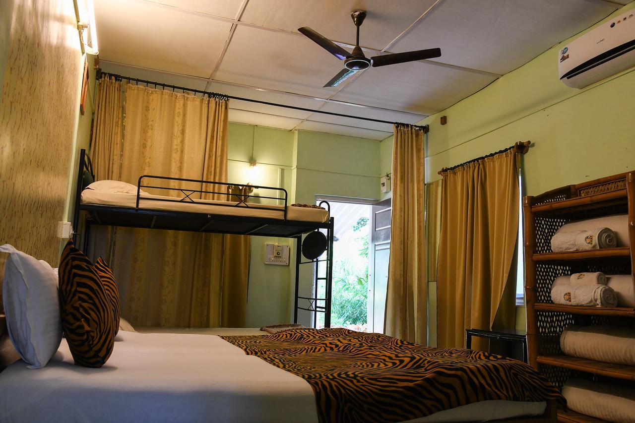 Baaz Jungle Resort Khawāsa Extérieur photo